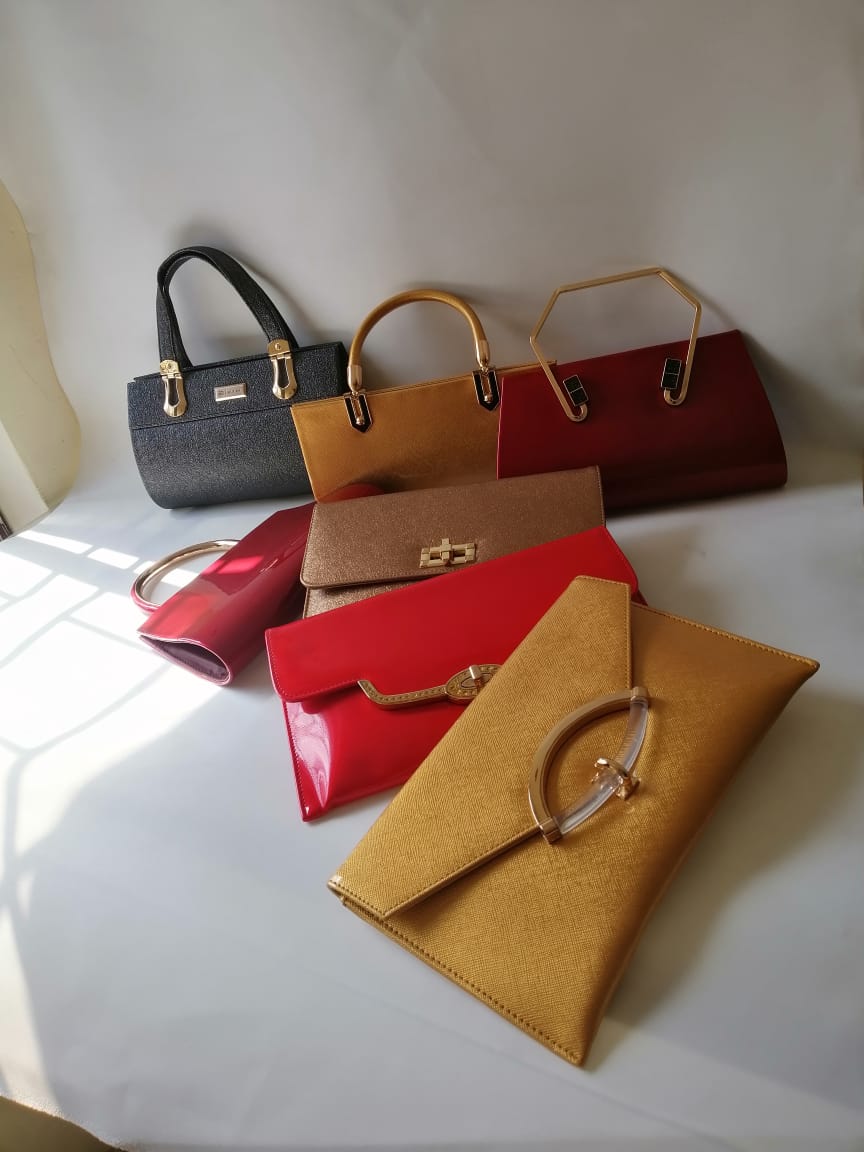 Discover Fashion and Luxury with Richborn's Stylish Dual-Handle Ladies Bag